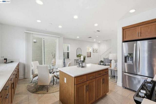 8553 Schooner Way, Newark, CA 94560