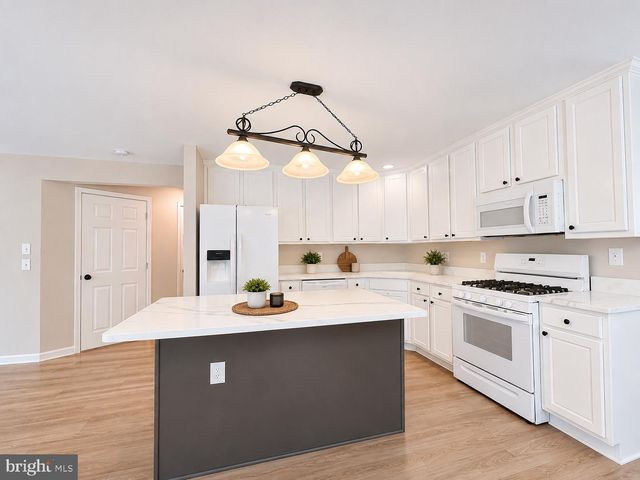 14047 SABLE CT, Woodbridge, VA 22193