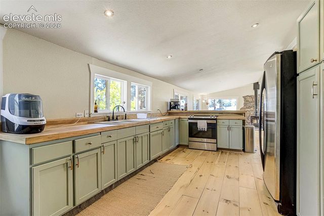 176 Chalk Circle Trail, Florissant, CO 80816
