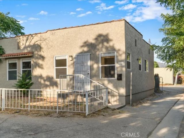 6642 Vineland Avenue, North Hollywood, CA 91606