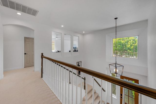 3277 Mount Tamalpais Dr, Roseville, CA 95747