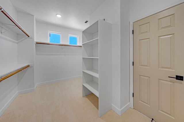 3277 Mount Tamalpais Dr, Roseville, CA 95747