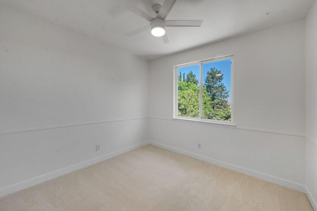 3277 Mount Tamalpais Dr, Roseville, CA 95747