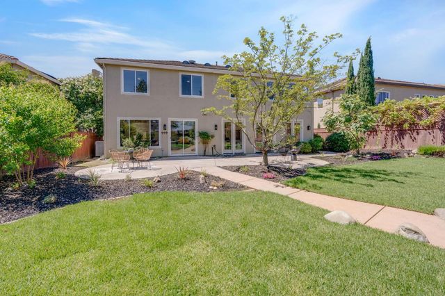 3277 Mount Tamalpais Dr, Roseville, CA 95747