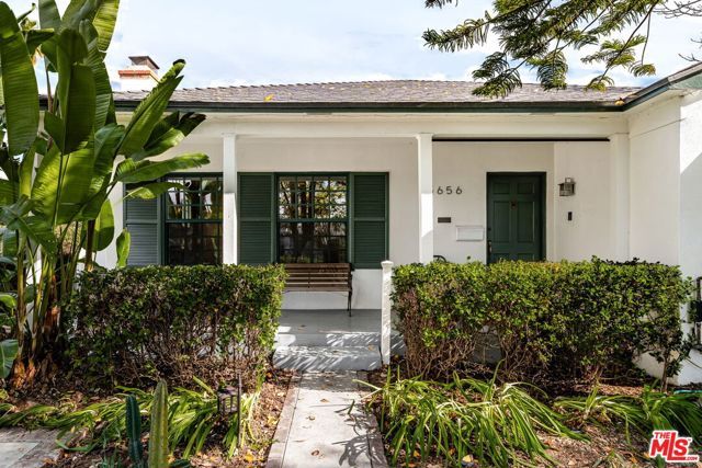 5656 Vesper Avenue, Sherman Oaks, CA 91411