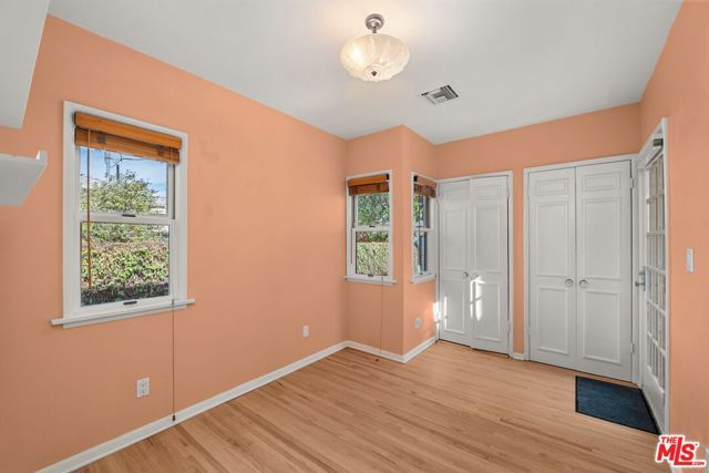 5656 Vesper Avenue, Sherman Oaks, CA 91411