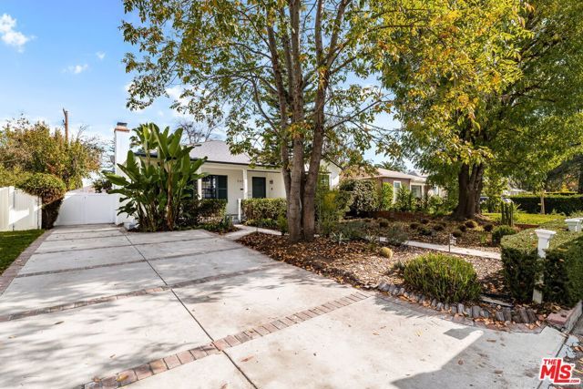 5656 Vesper Avenue, Sherman Oaks, CA 91411