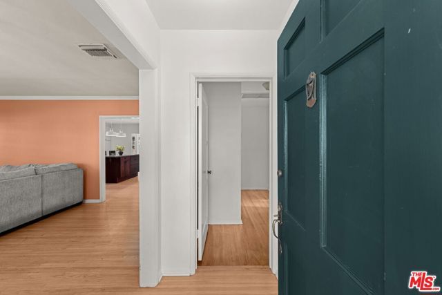 5656 Vesper Avenue, Sherman Oaks, CA 91411