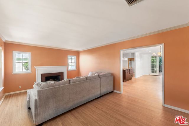 5656 Vesper Avenue, Sherman Oaks, CA 91411