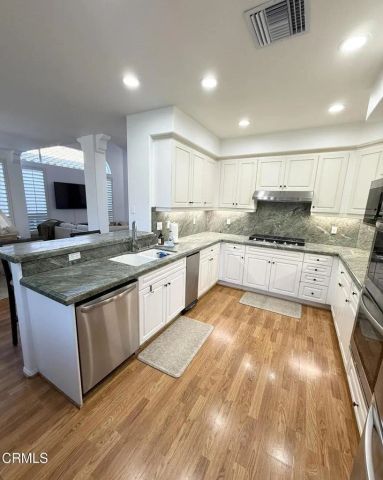 2805 Golf Villa Way, Camarillo, CA 93010