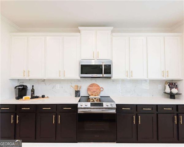 7255 Millbrae Walk, Flowery Branch, GA 30542