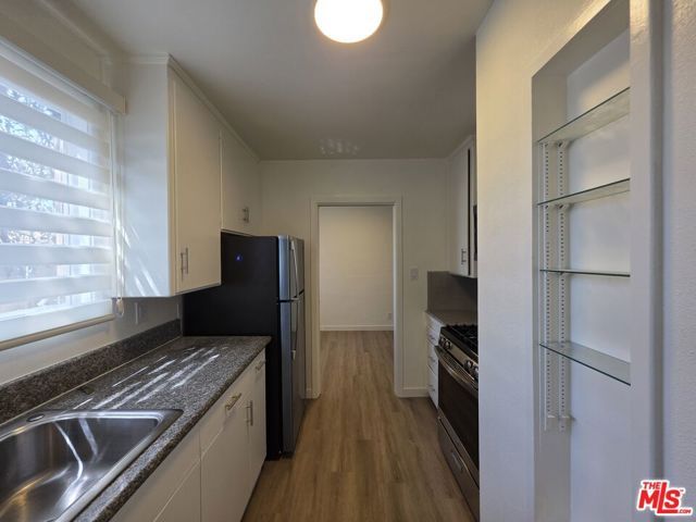 1280 West Boulevard 1282B, Los Angeles, CA 90019
