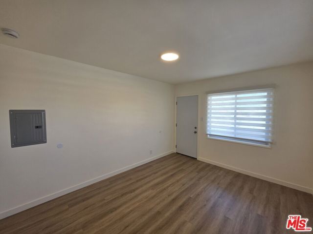 1280 West Boulevard 1282B, Los Angeles, CA 90019
