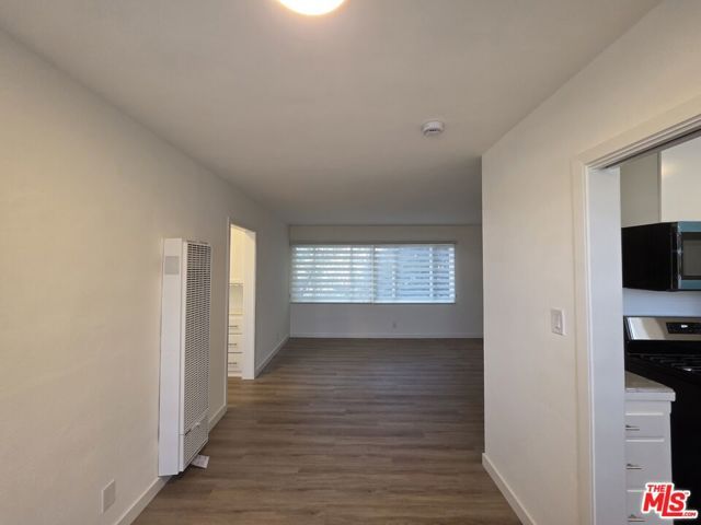 1280 West Boulevard 1282B, Los Angeles, CA 90019
