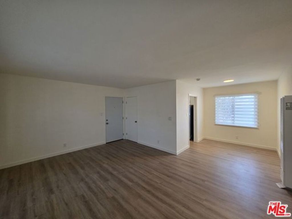 1280 West Boulevard 1282B, Los Angeles, CA 90019