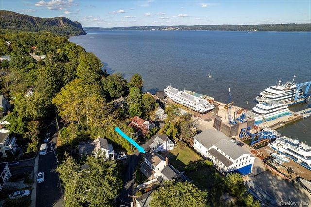 7 Van Houten Street, Nyack, NY 10960