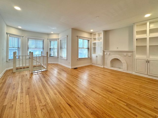 4182 N CLARENDON Avenue 1S, Chicago, IL 60613