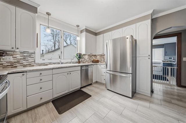 810 Miles Street, Chippewa Falls, WI 54729