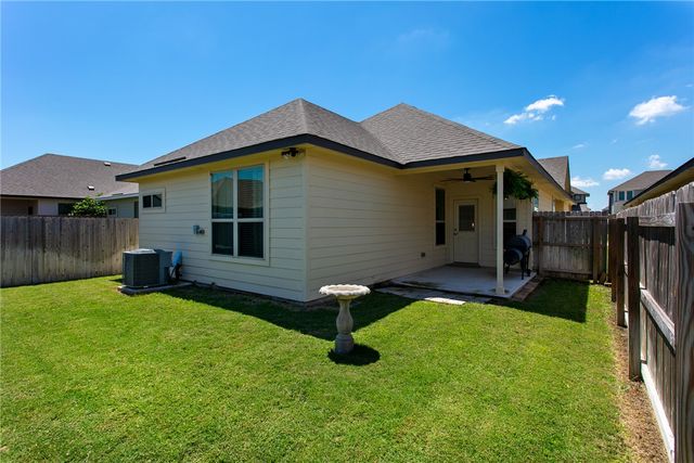 817 Mineral Wells Lane, College Station, TX 77845