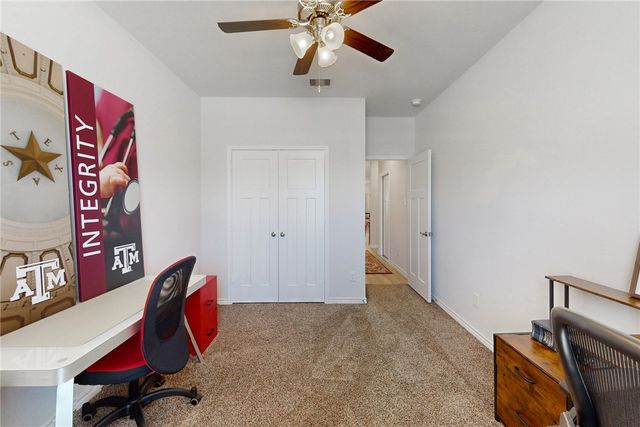 817 Mineral Wells Lane, College Station, TX 77845