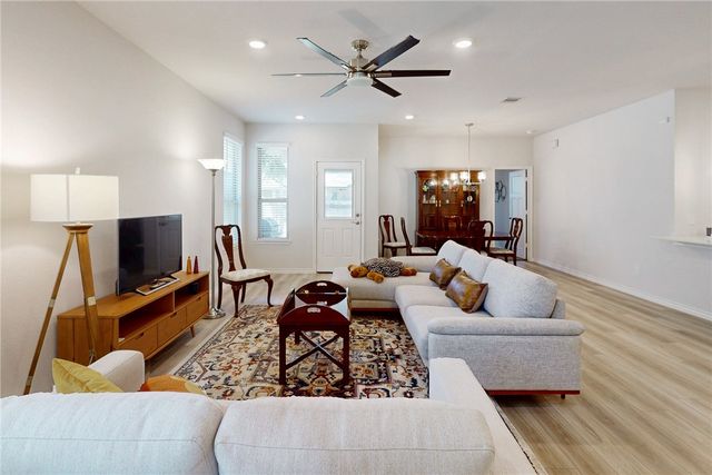 817 Mineral Wells Lane, College Station, TX 77845