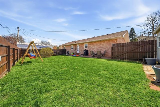111 E McKinley Avenue, Fall Creek, WI 54742