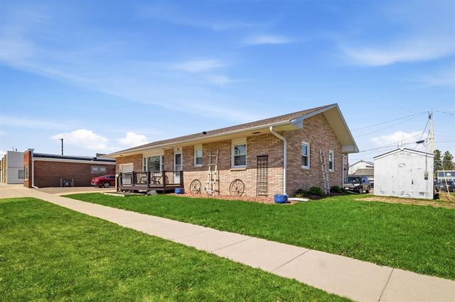 111 E McKinley Avenue, Fall Creek, WI 54742