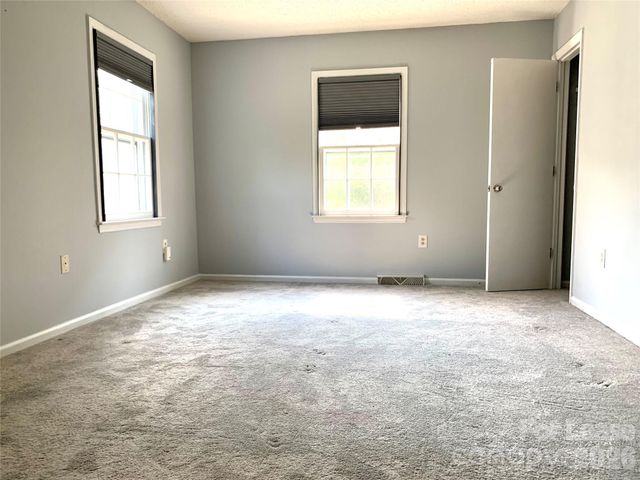 5323 Caradon Drive, Charlotte, NC 28227
