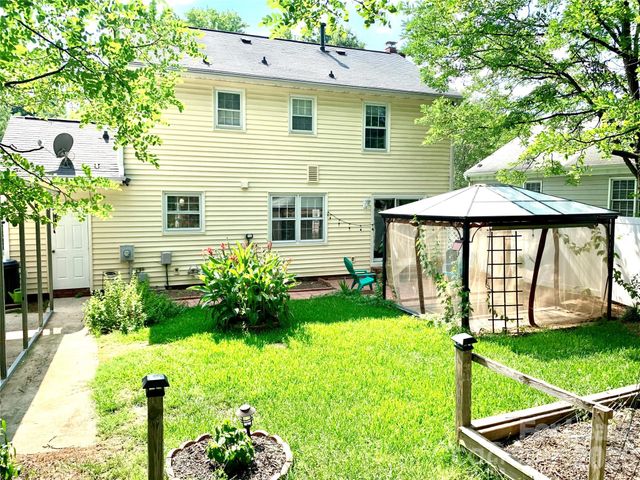 5323 Caradon Drive, Charlotte, NC 28227