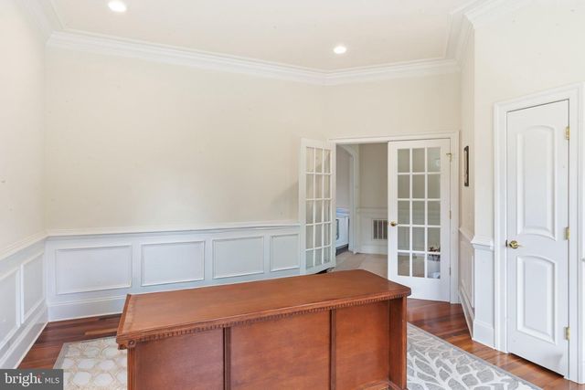 40163 BEACON HILL DR, Leesburg, VA 20176