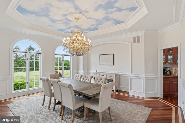 40163 BEACON HILL DR, Leesburg, VA 20176