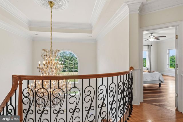 40163 BEACON HILL DR, Leesburg, VA 20176