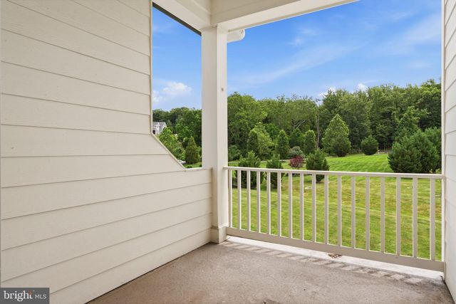 40163 BEACON HILL DR, Leesburg, VA 20176