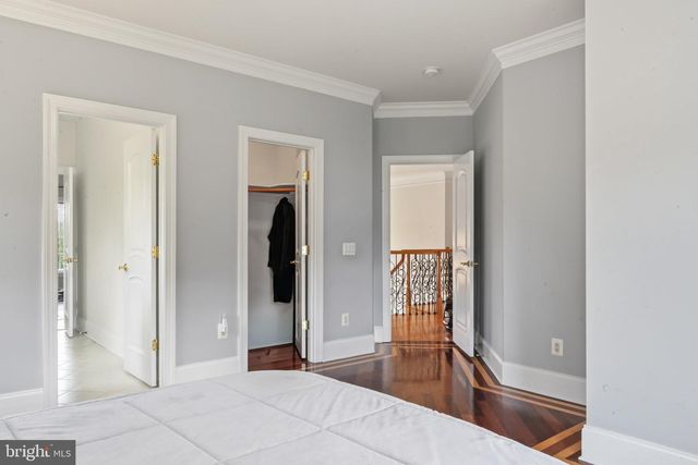 40163 BEACON HILL DR, Leesburg, VA 20176