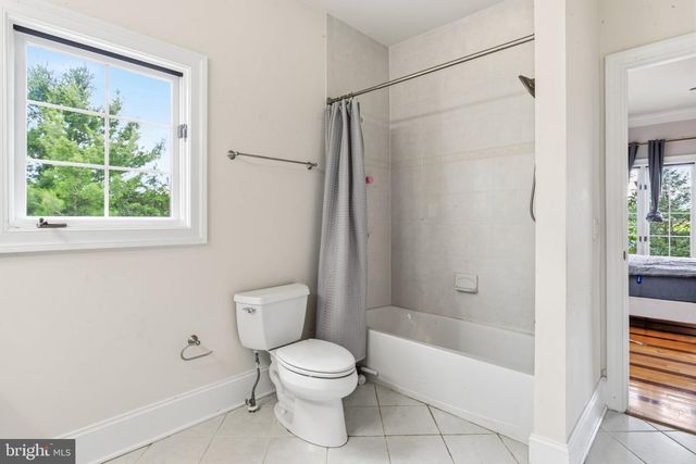 40163 BEACON HILL DR, Leesburg, VA 20176