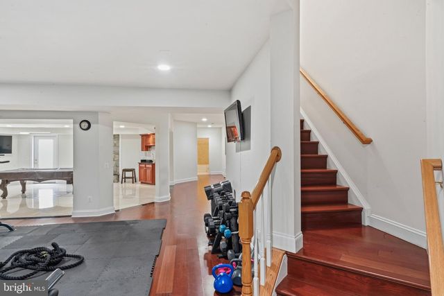 40163 BEACON HILL DR, Leesburg, VA 20176