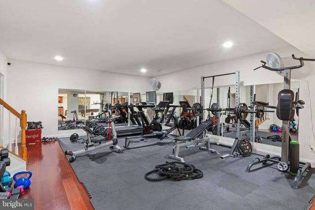 40163 BEACON HILL DR, Leesburg, VA 20176