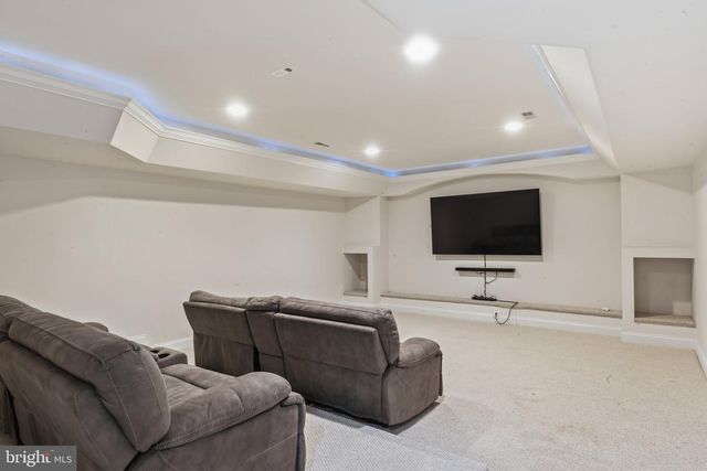 40163 BEACON HILL DR, Leesburg, VA 20176