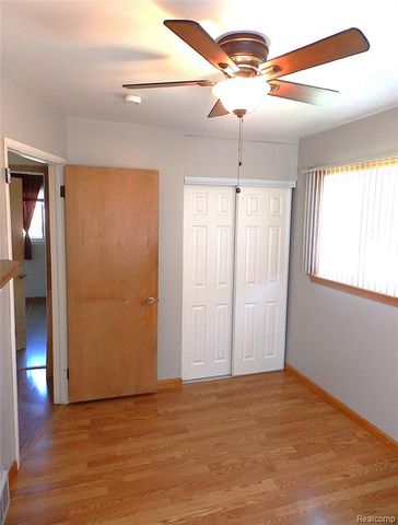 29445 Red Cedar Drive, Flat Rock, MI 48134