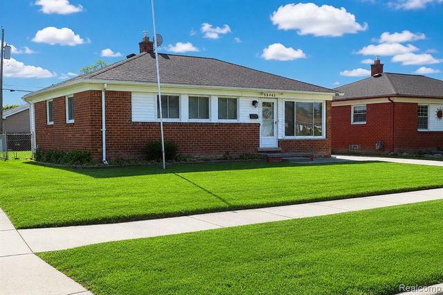 29445 Red Cedar Drive, Flat Rock, MI 48134
