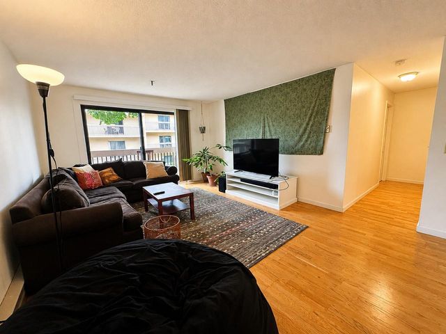 47 S Williams St Apt 211, Burlington, VT 05401