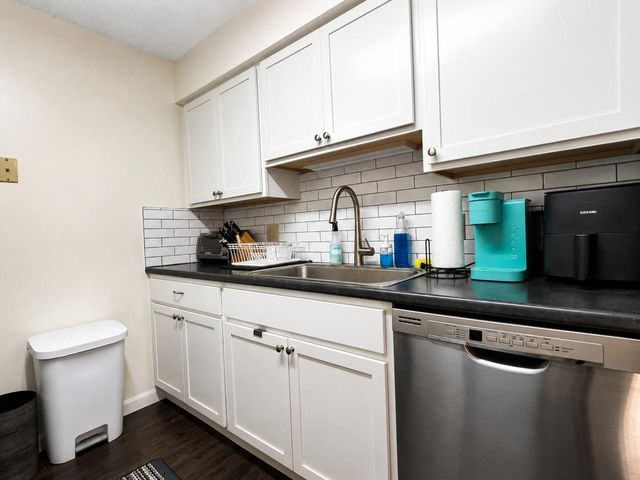 47 S Williams St Apt 211, Burlington, VT 05401
