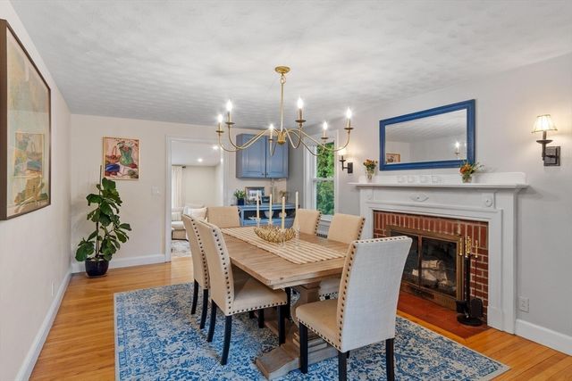 152 Oak Street, Reading, MA 01867