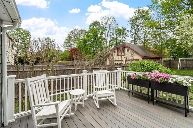 152 Oak Street, Reading, MA 01867