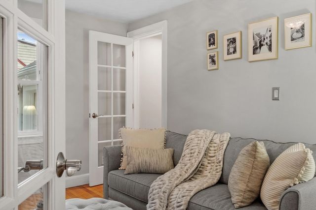 152 Oak Street, Reading, MA 01867