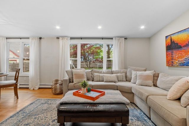 152 Oak Street, Reading, MA 01867