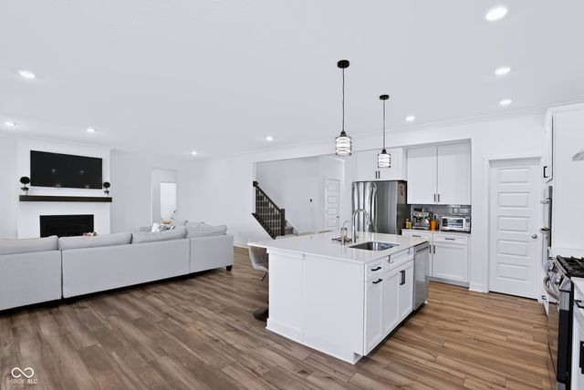 15352 Manderley Street, Fishers, IN 46040