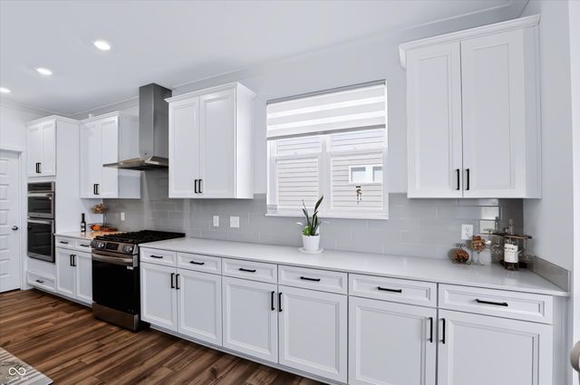 15352 Manderley Street, Fishers, IN 46040