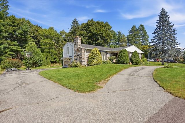 11 Rosewood Drive, North Providence, RI 02904