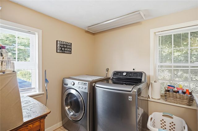 11 Rosewood Drive, North Providence, RI 02904